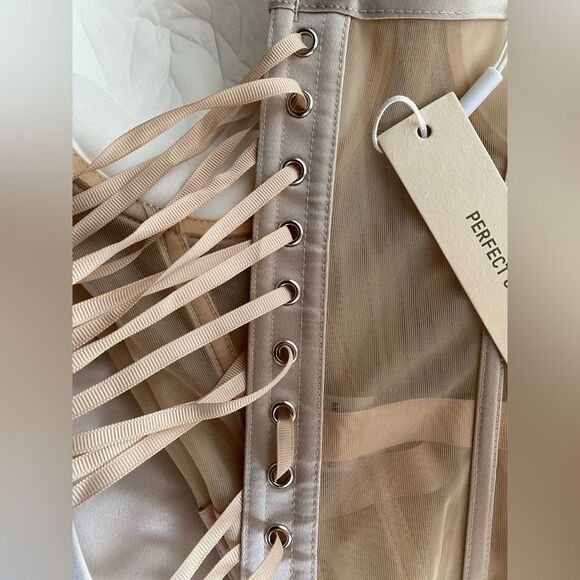 PERFECT CORSET NY  Satin Corset Beige Size Medium Lace Up Back Girdle NWT - Picture 13 of 13